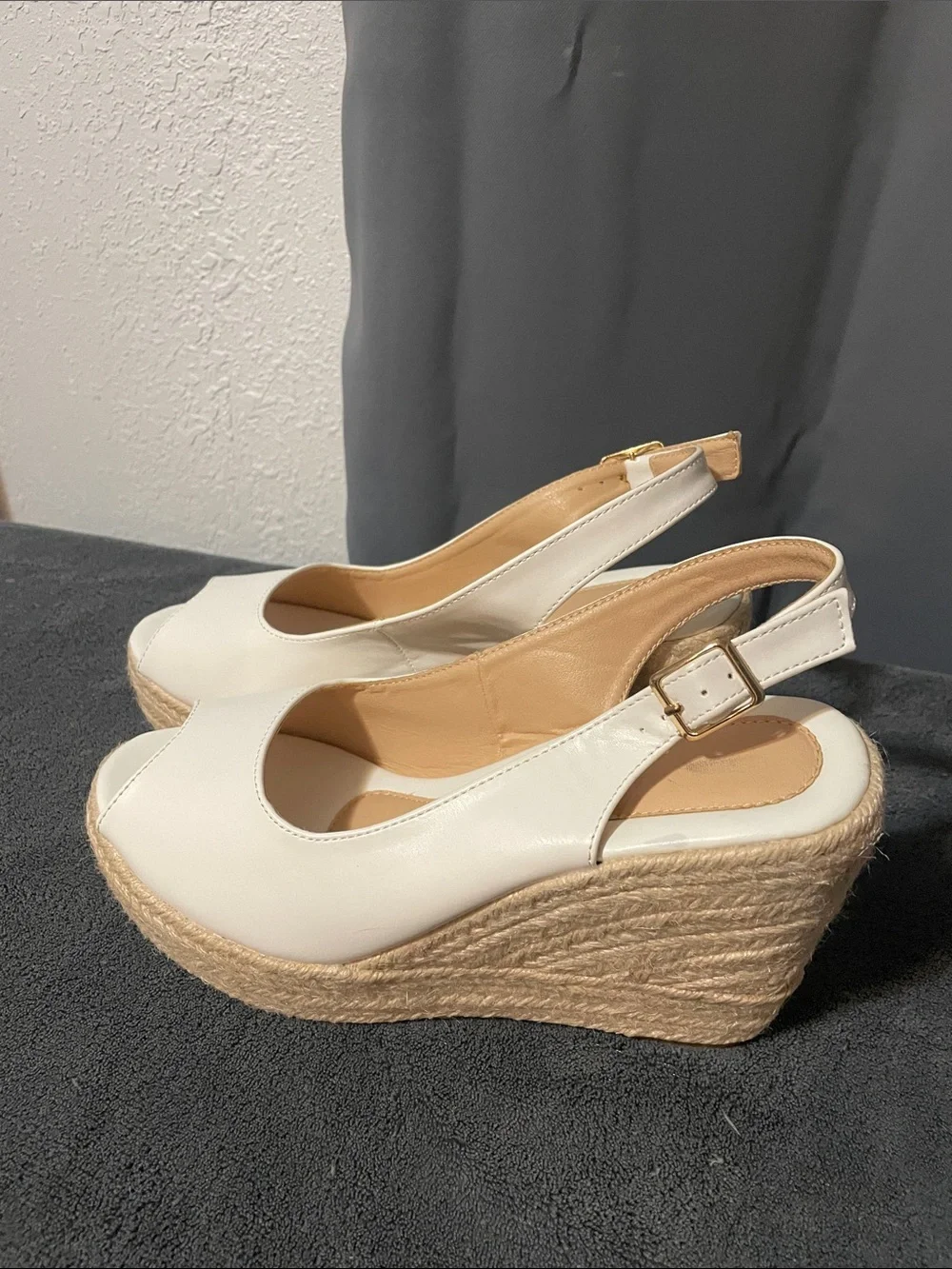 N/A classic white